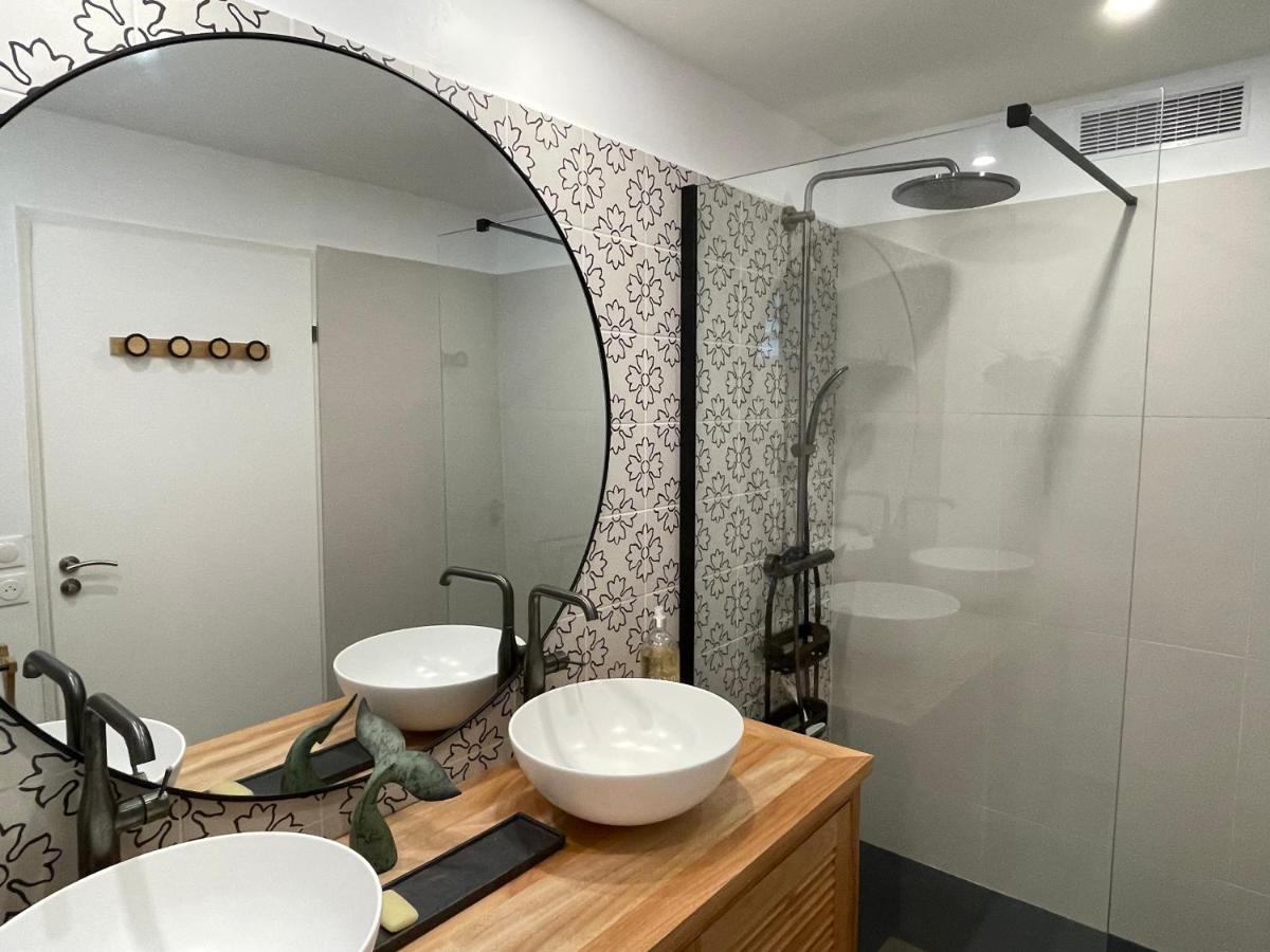 Face A La Mer Apartment Ле Госие Екстериор снимка